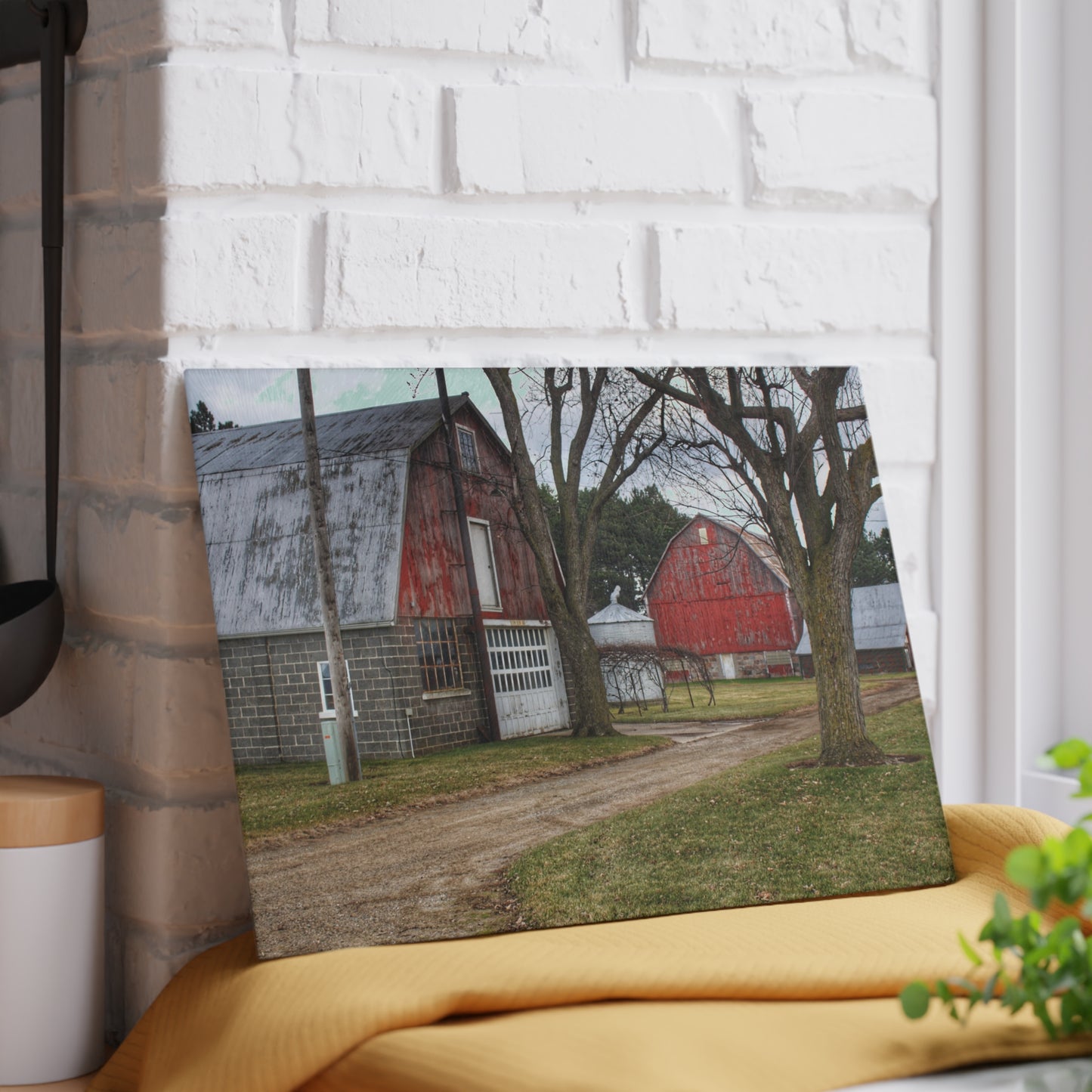 U R There Photography Peck Reds Rustic Farmhouse Tempered-Glass Cutting Board 8"x 11"