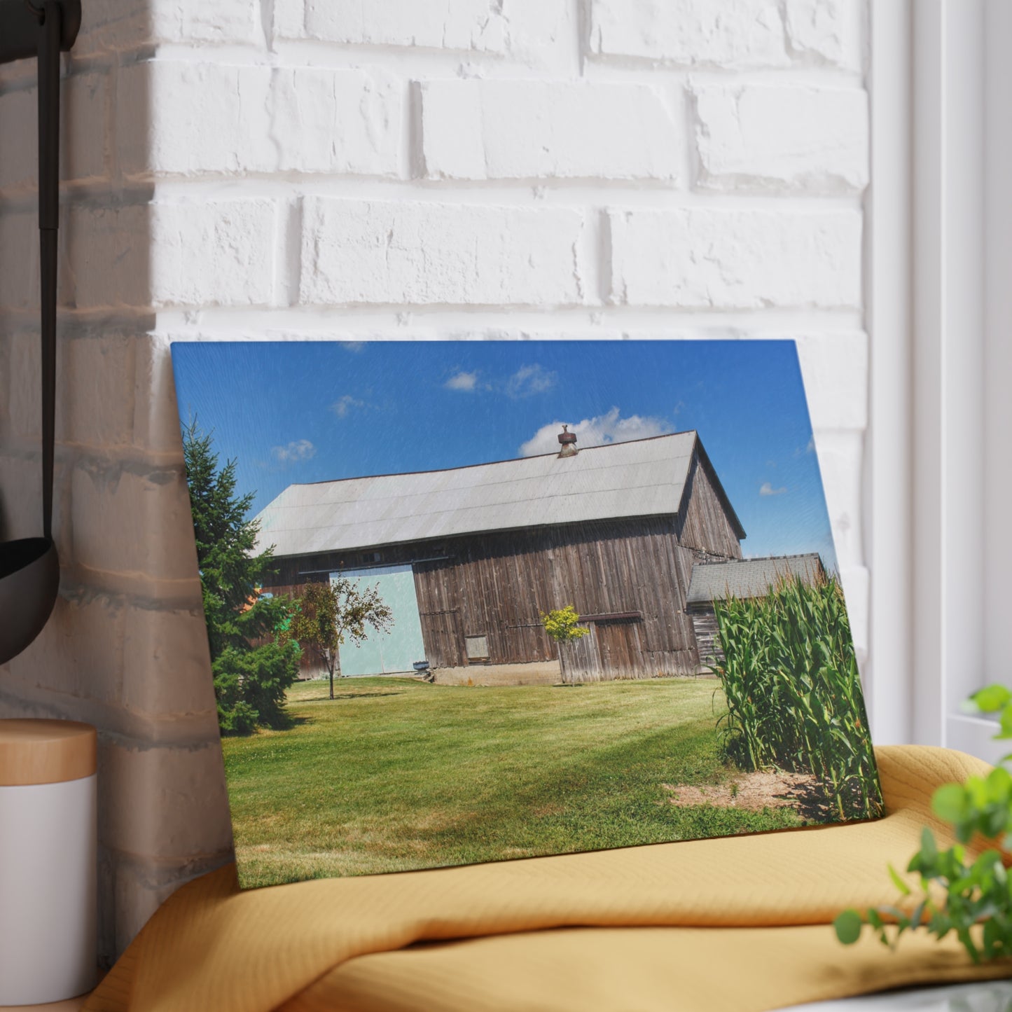 U R There Photography Frog Barn Rustic Farmhouse Tempered-Glass Cutting Board