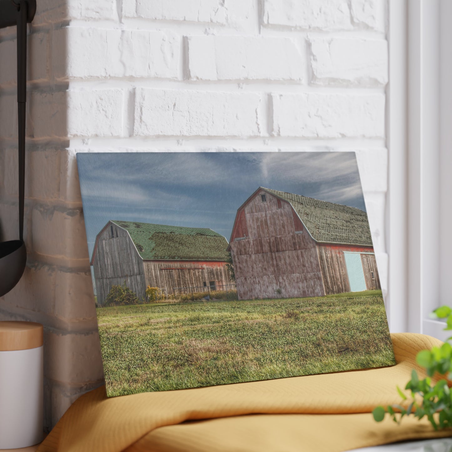 U R There Photography Vassar Twin Reds Rustic Farmhouse Tempered-Glass Cutting Board