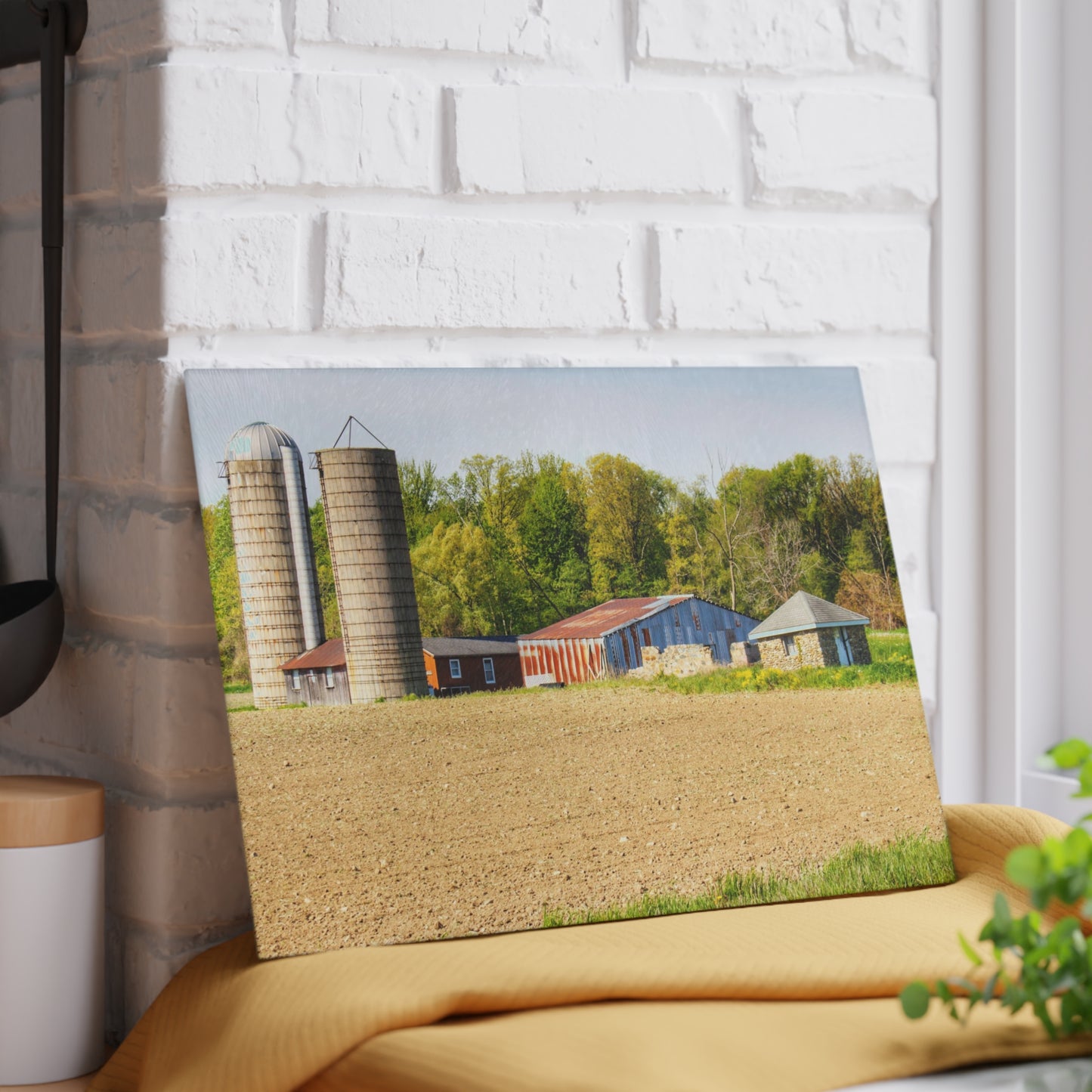 U R There Photography Deckerville Rusted Red Shack Rustic Farmhouse Tempered-Glass Cutting Board