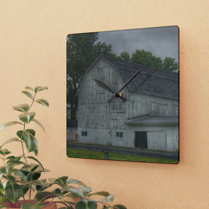 Barn Boutique Rustic Acrylic Analog Wall Clock| Columbiaville White