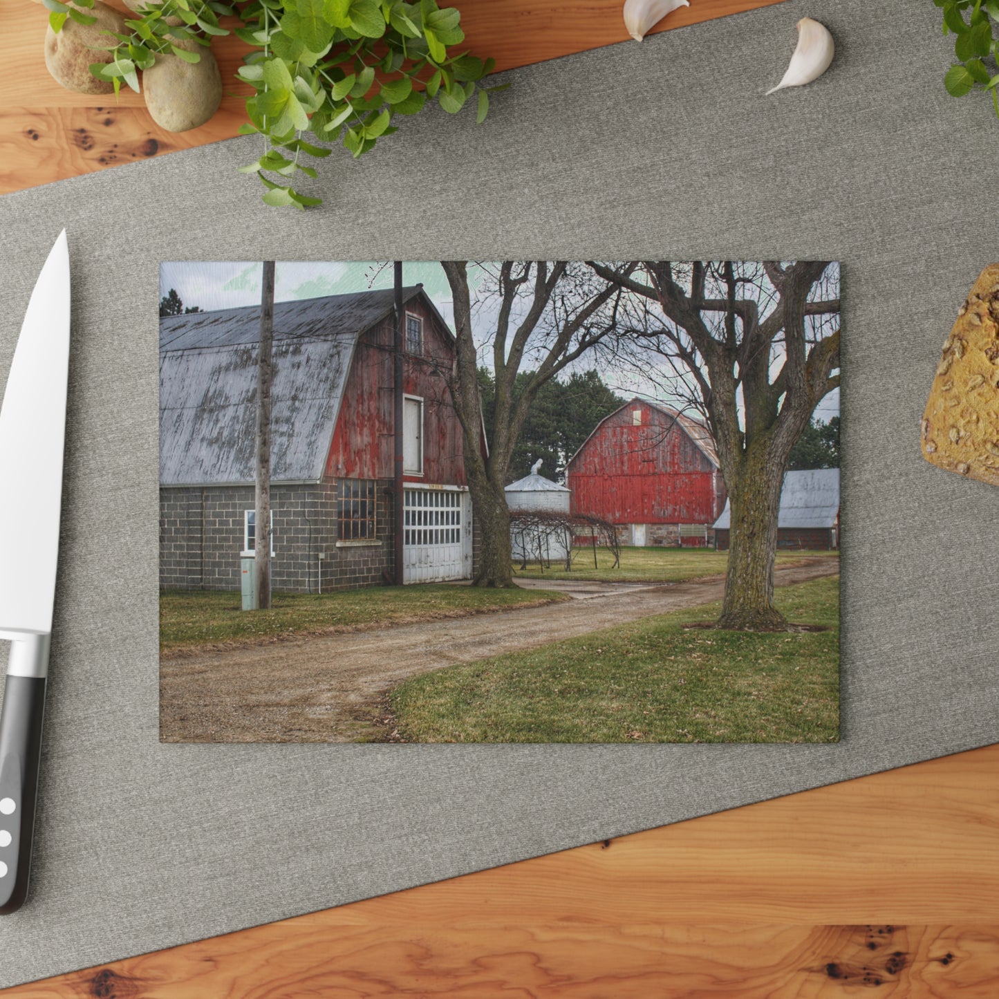 U R There Photography Peck Reds Rustic Farmhouse Tempered-Glass Cutting Board 8"x 11"