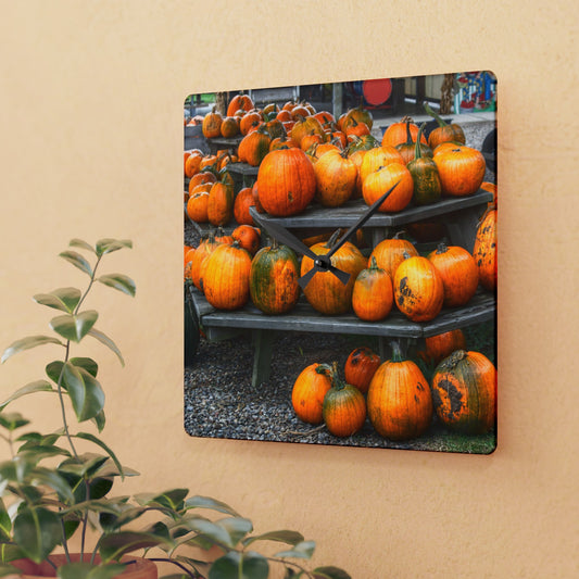 Rustic Farmhouse Wall Clock featuring Tabletop Pumpkins