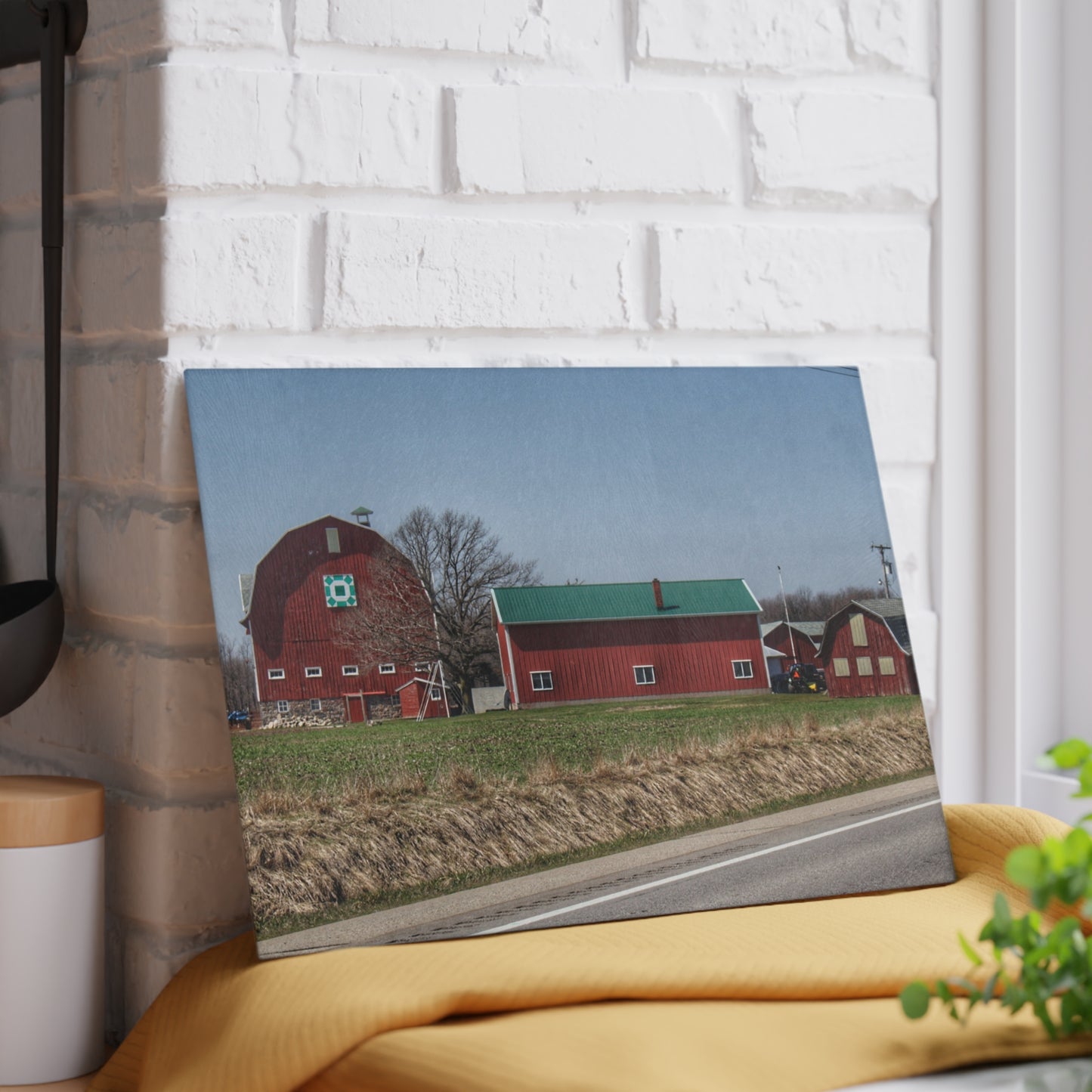 U R There Photography M-15 Quilted Red Rustic Farmhouse Tempered-Glass Cutting Board