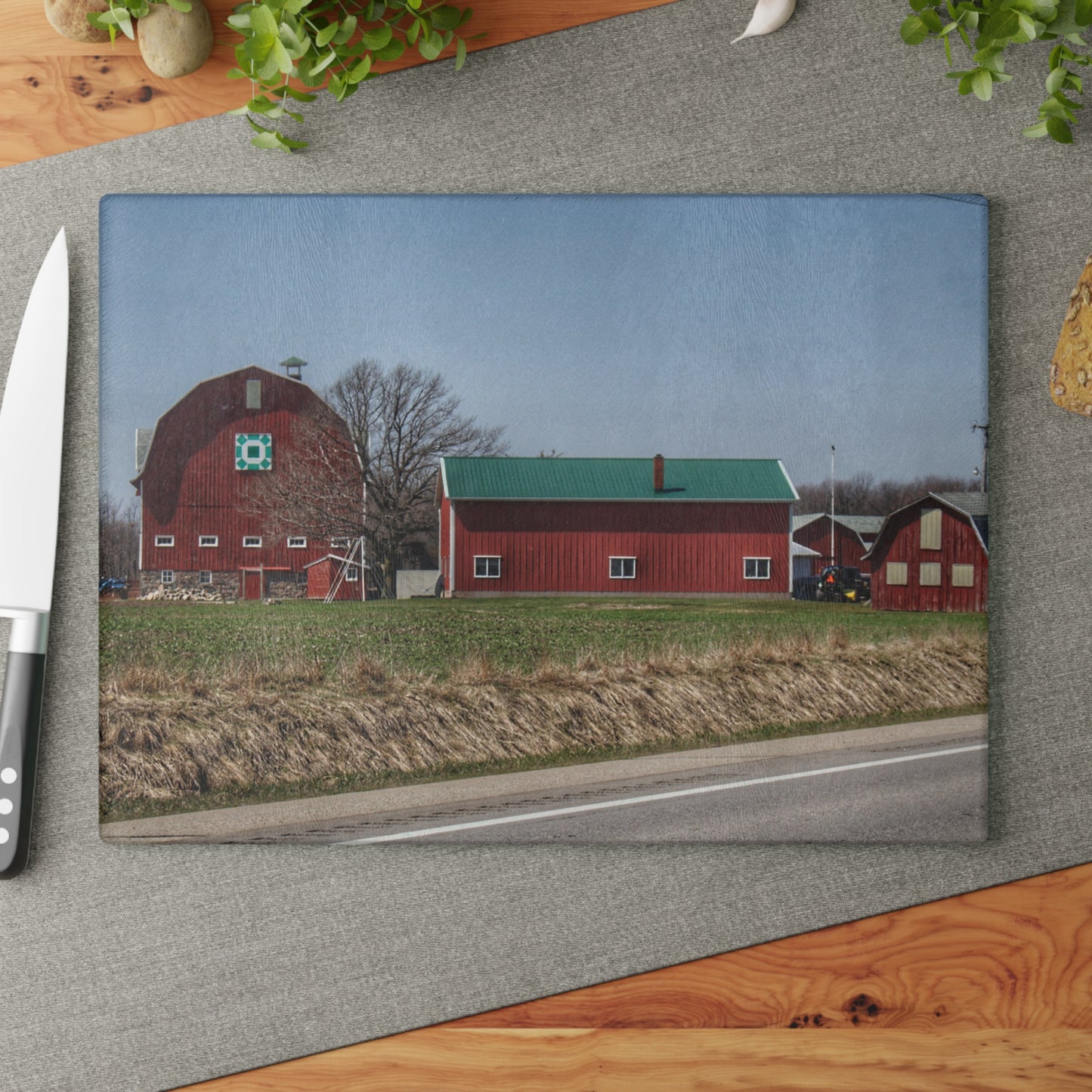 U R There Photography M-15 Quilted Red Rustic Farmhouse Tempered-Glass Cutting Board