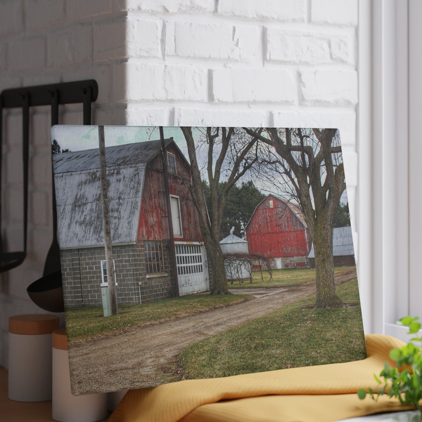 U R There Photography Peck Reds Rustic Farmhouse Tempered-Glass Cutting Board 8"x 11"
