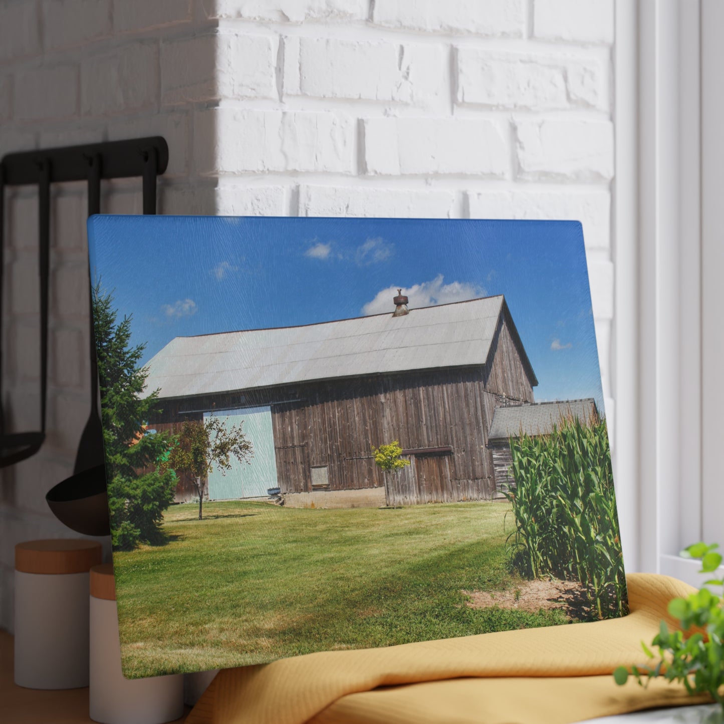 U R There Photography Frog Barn Rustic Farmhouse Tempered-Glass Cutting Board