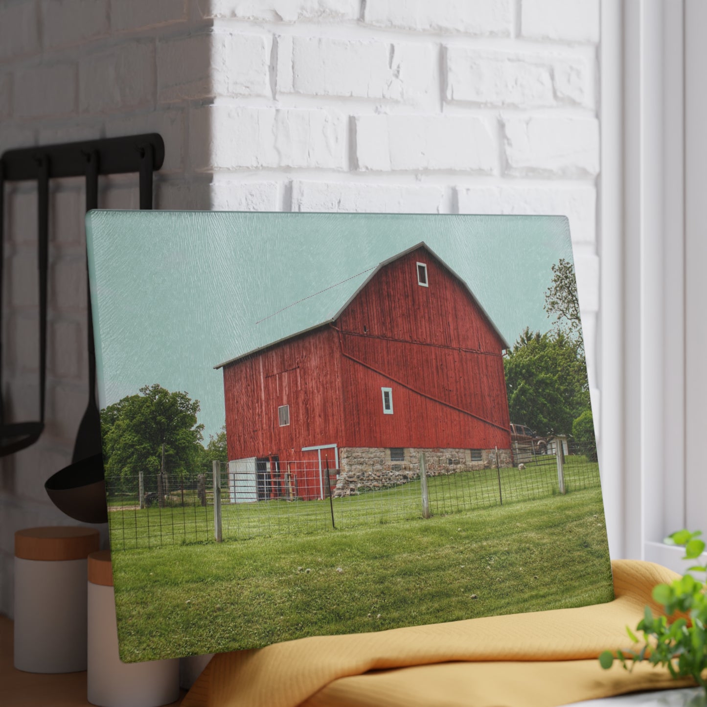 Barn Boutique Rustic Tempered-Glass Cutting Board| Elba Red II