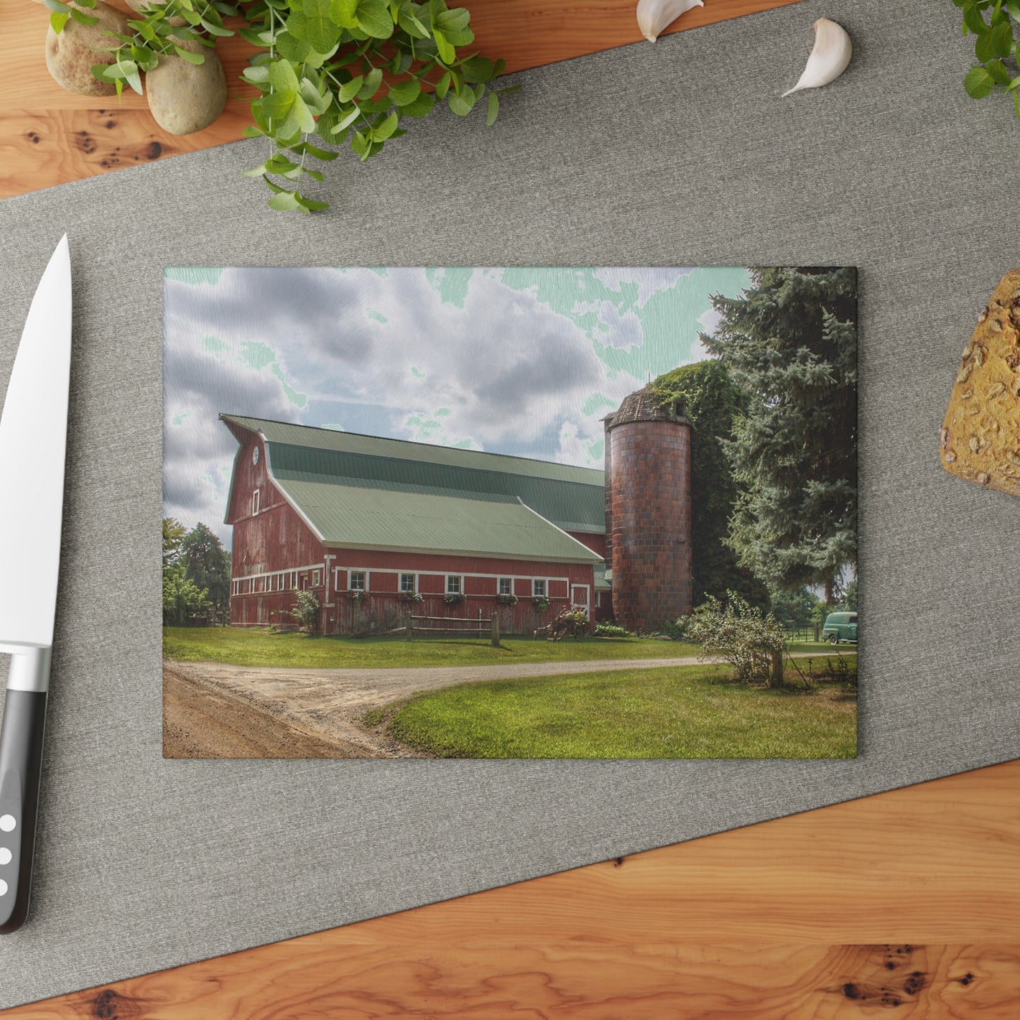 Barn Boutique Rustic Tempered-Glass Cutting Board| Metamora Country Red