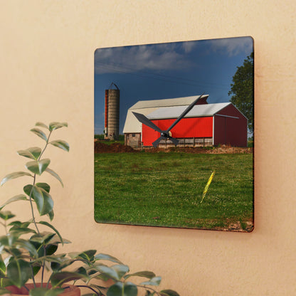 Barn Boutique Rustic Acrylic Analog Wall Clock| Clifford Farm and Silo