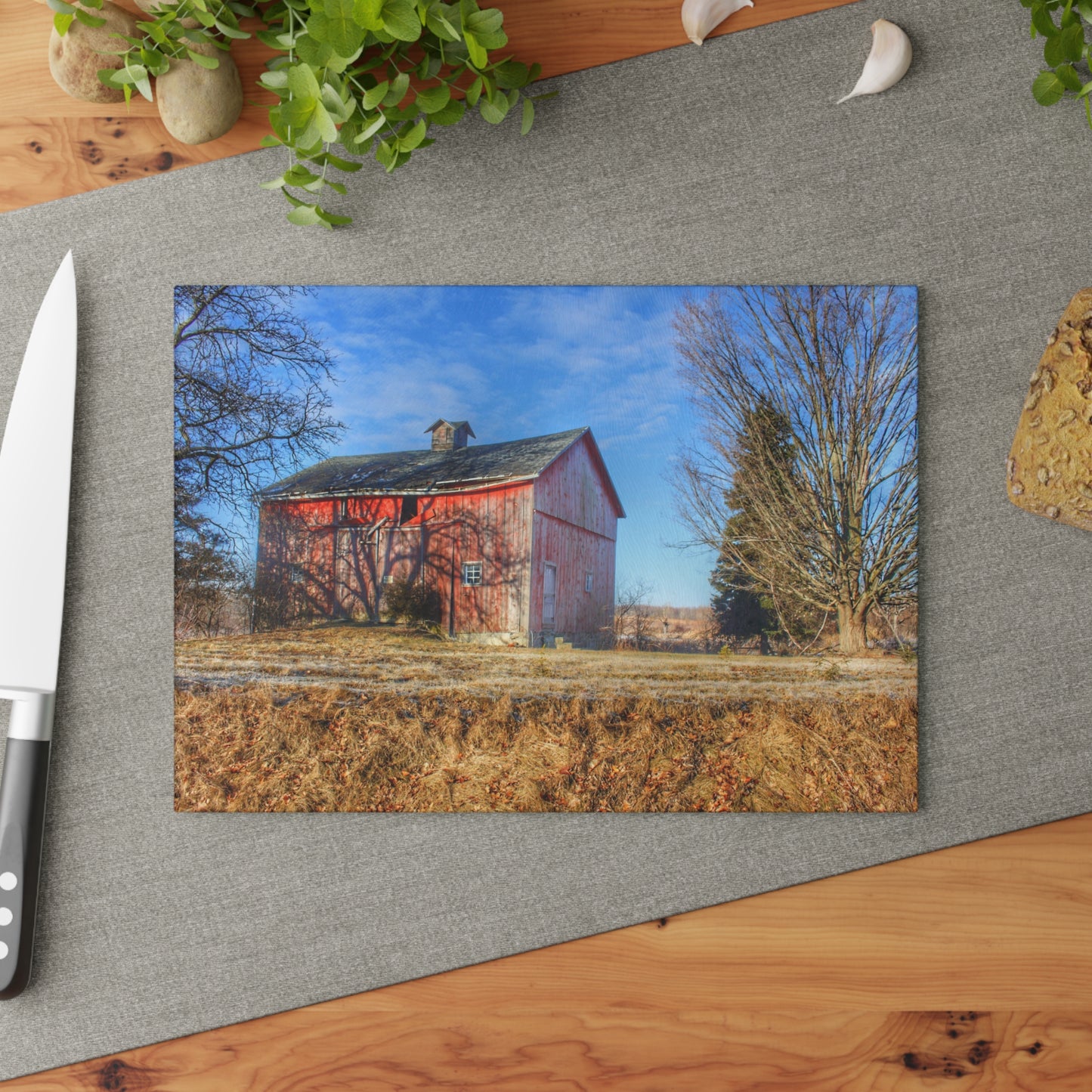 U R There Photography M-24 Barn at the Bend II Rustic Farmhouse Tempered-Glass Cutting Board 8"x 11"