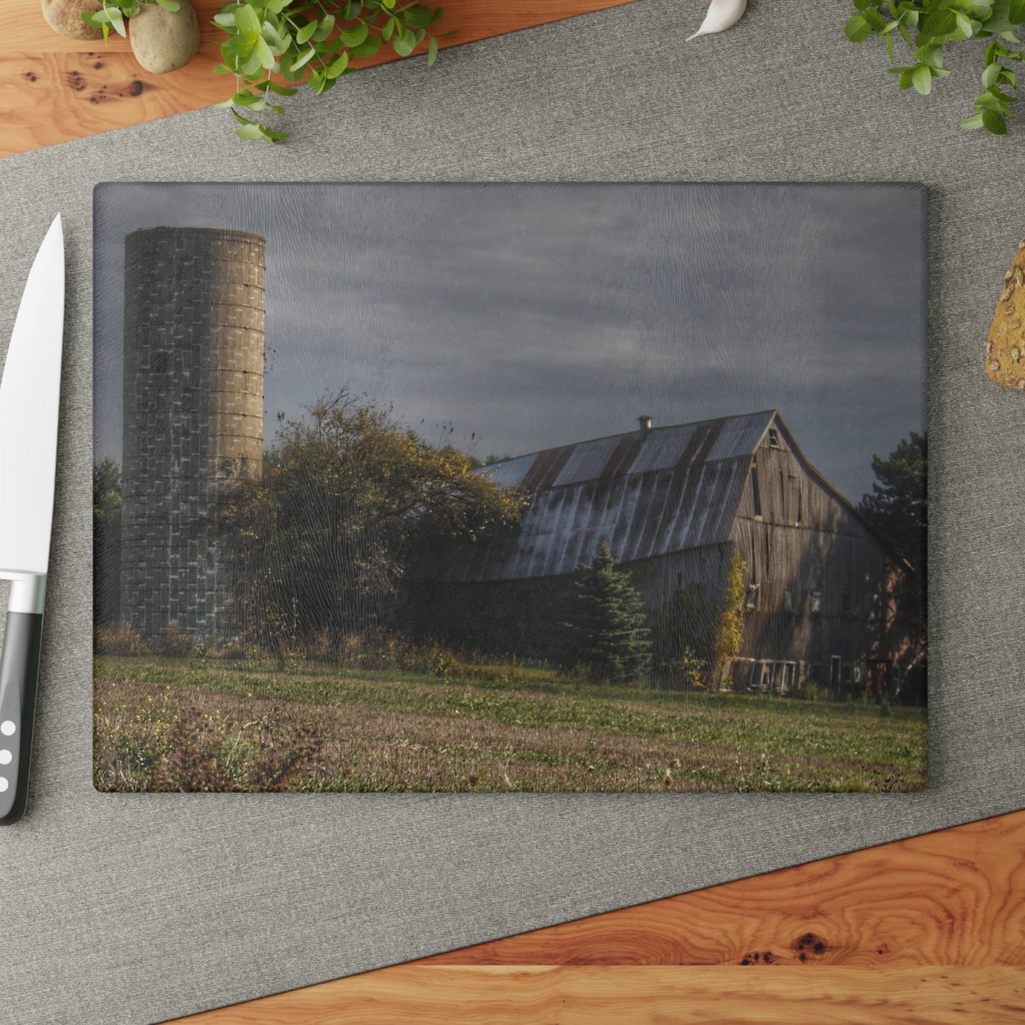 Barn Boutique Rustic Tempered-Glass Cutting Board| Collapsing in Croswell