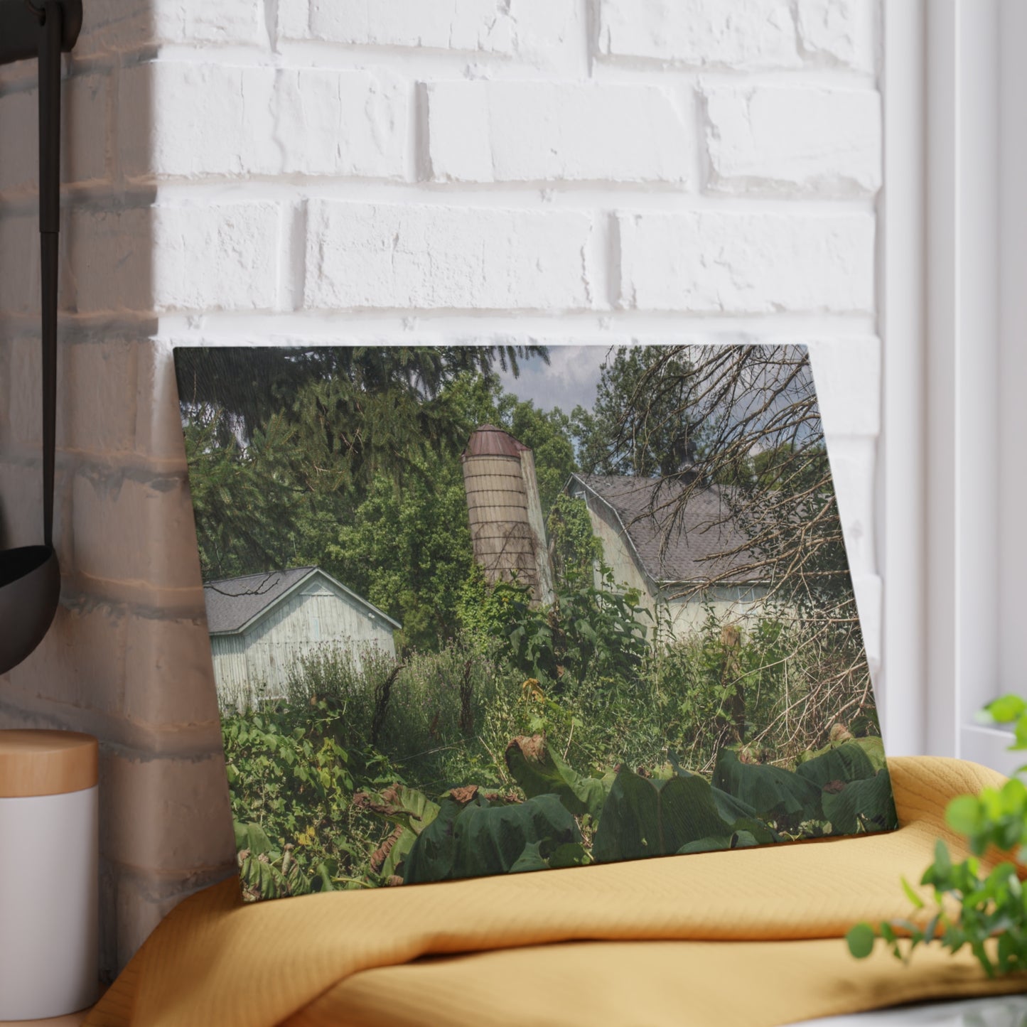 U R There Photography Clark Road Hidden Rustic Farmhouse Tempered-Glass Cutting Board
